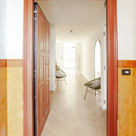 Apartment Porta Romana Metro Duomo Milan